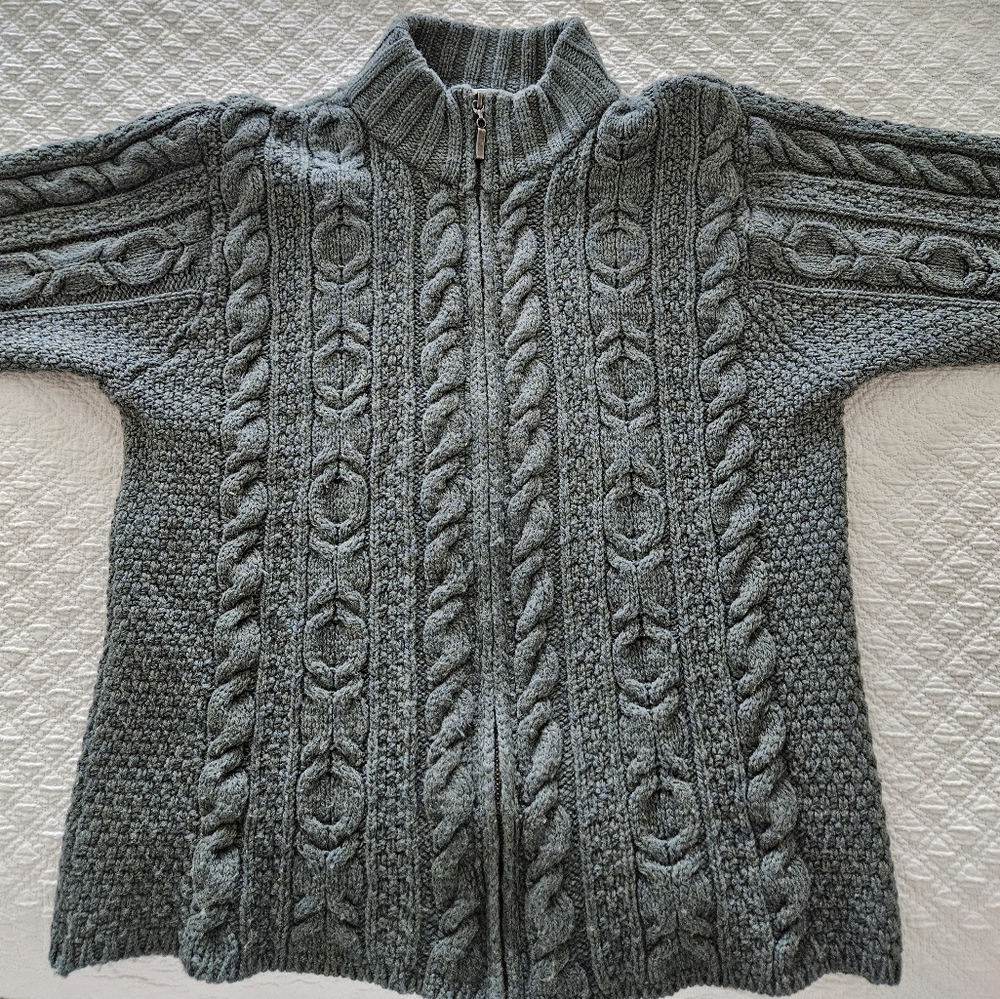 ARAN CRAFTS | Gorgeous Cable Knit Wool Zip Sweater